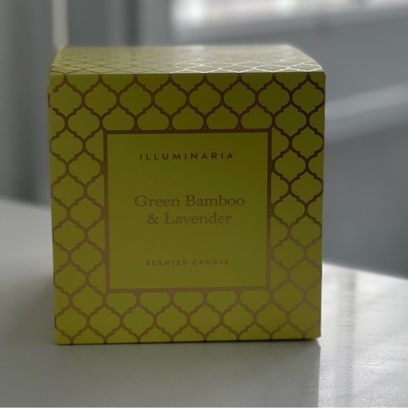 Illuminaria Green Bamboo and Lavender Scented Candle NEW in Box - Picture 2 of 5